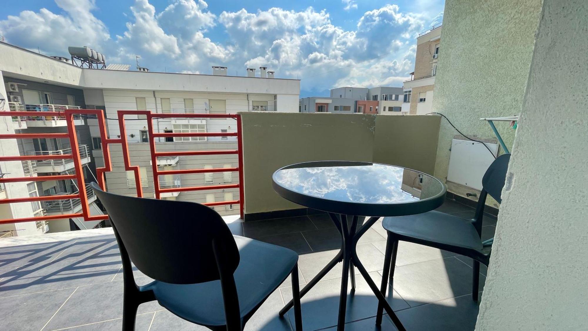 21° Bs Pazari City Center Comfort Apartment Tirana Exterior photo